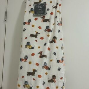 Halloween Dachshund Print Throw Blanket Fall Pumpkin Coffee Leaves Sweaters